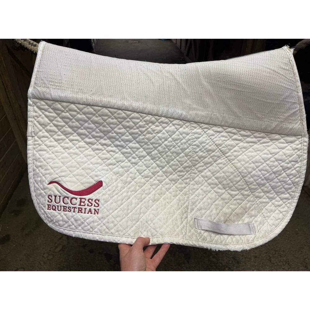 Success Equestrian Deluxe Jumper / AP All Purpose No-Slip Saddle Pad - white